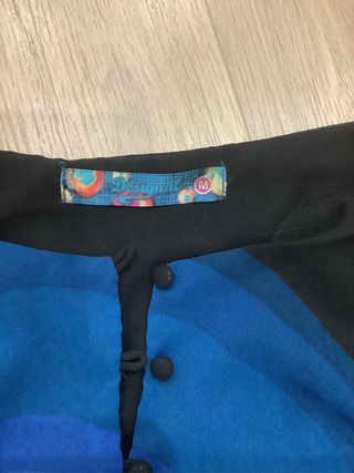 Blusa Desigual Negra y Azul Talla M