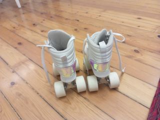 Patines de 4 ruedas blancos