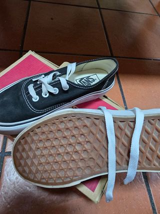 Tenis Vans Negros como nuevos , 1 mes de uso