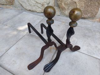 Morrillos de hierro forjado para chimenea