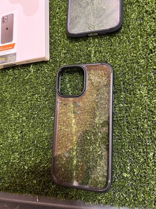 Cover iPhone 12 Pro Max nera e trasparente