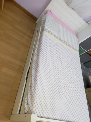 Cama individual blanca,incluye colchon