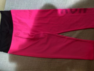 Pantaloncini sportivi Terranova con etichetta 