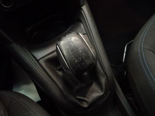 Peugeot 208 Signature