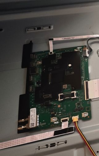 Despiece TV Samsung TQ65Q64DAU