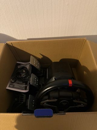 Volante Thrustmaster T248 como nuevo