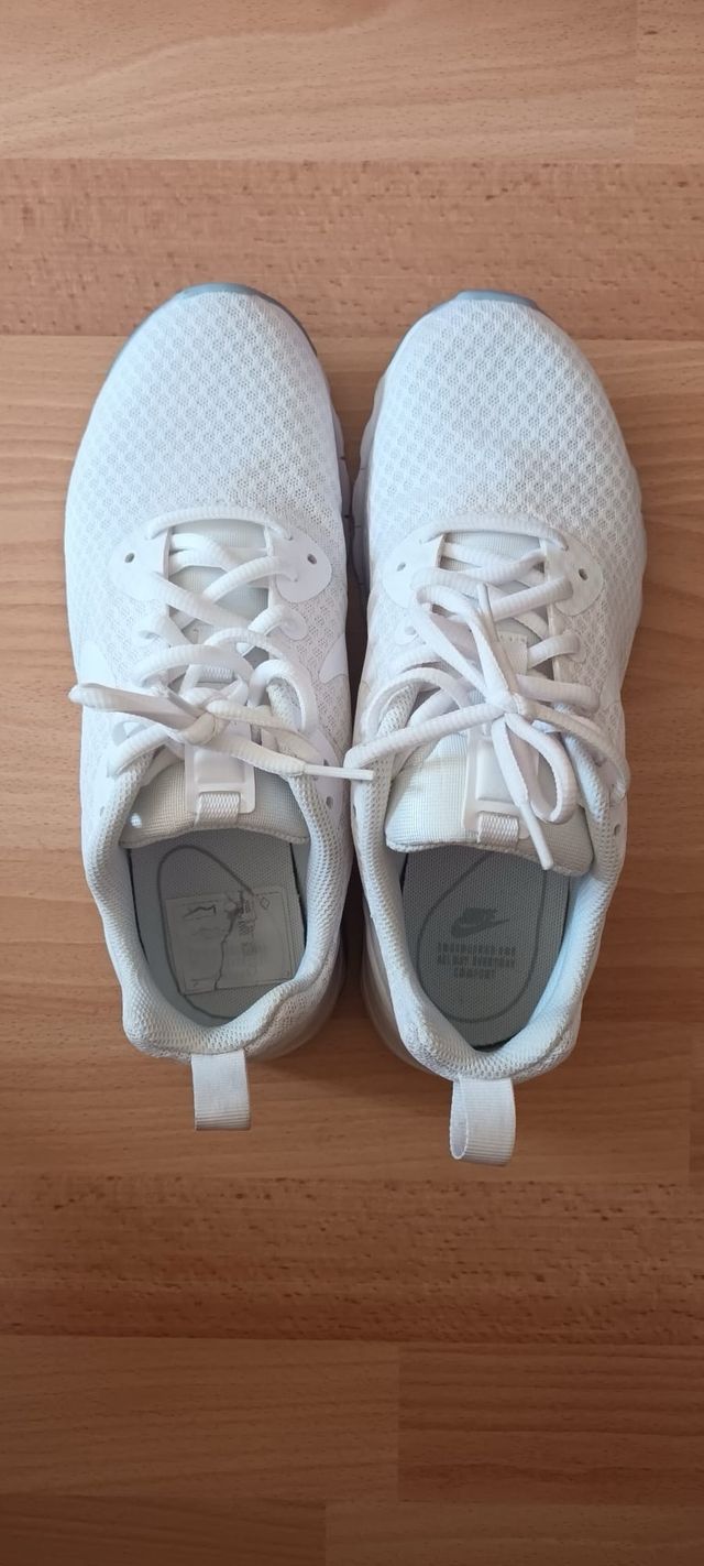 Zapatos Deportivos Nike Blancos