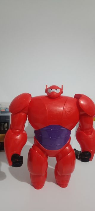 Muñeco Baymax Rojo