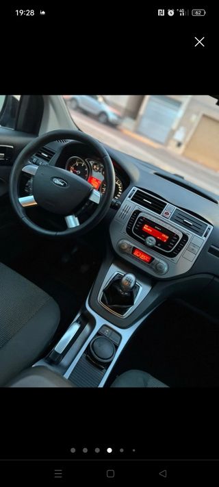 Ford Kuga  2010 2010