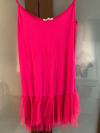 Vestido tutú rosa con volantes
