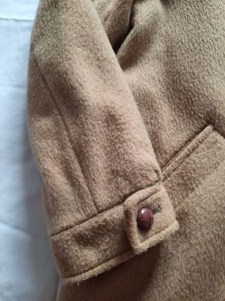 Abrigo de lana beige