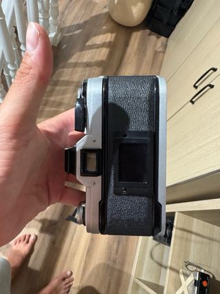 Cámara Canon AT-1 Plata y Negra