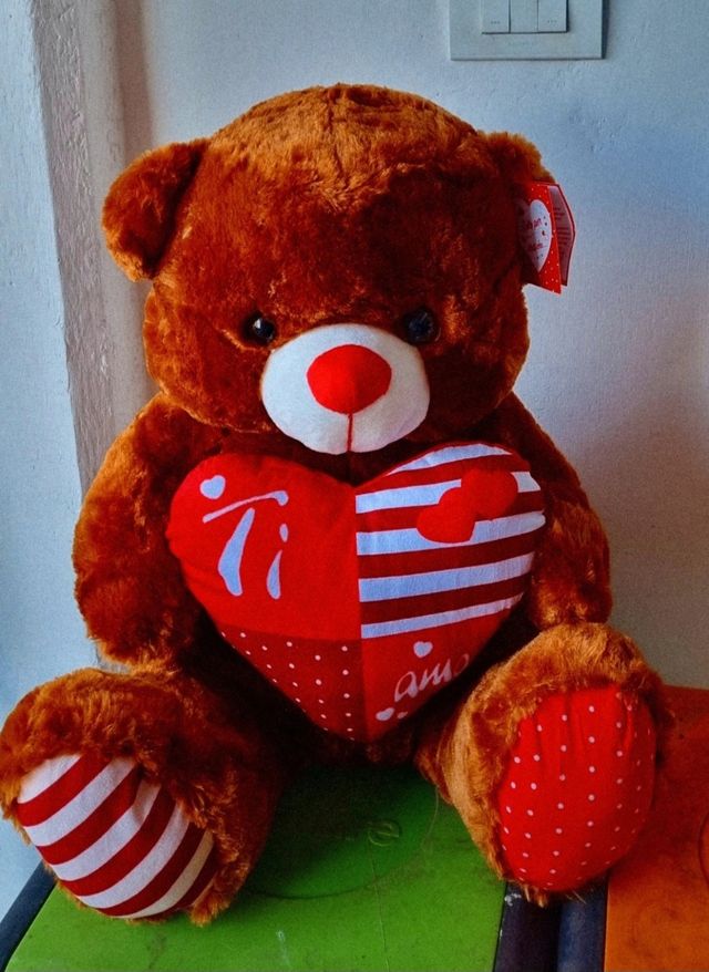Orso peluche con cuore
