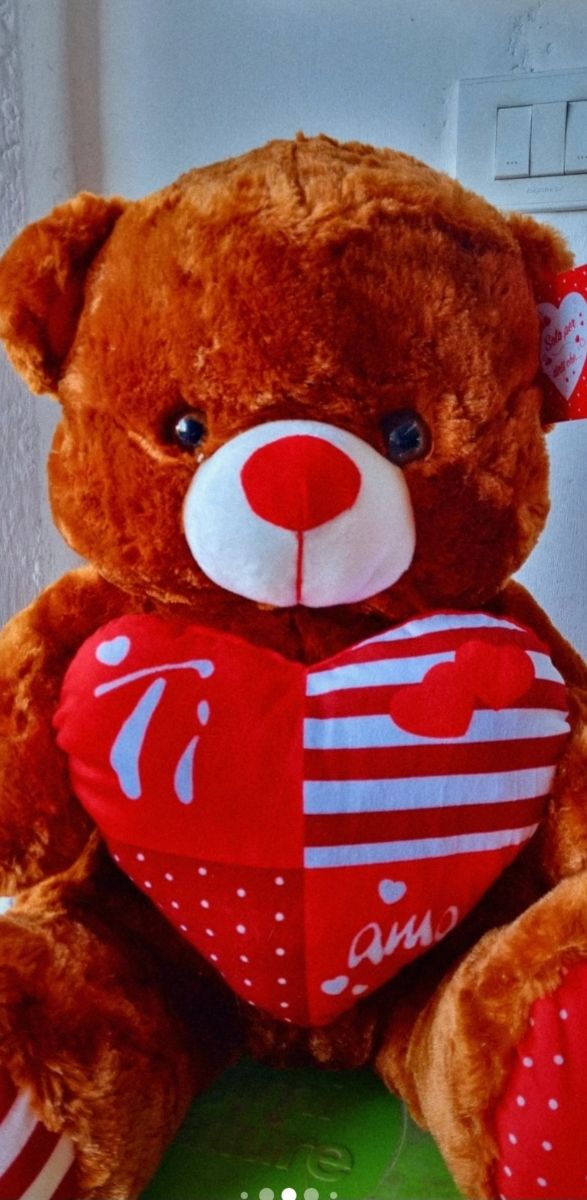 Orso peluche con cuore
