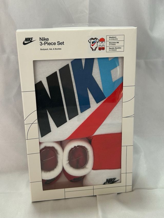 Set neonato Nike bianco e rosso