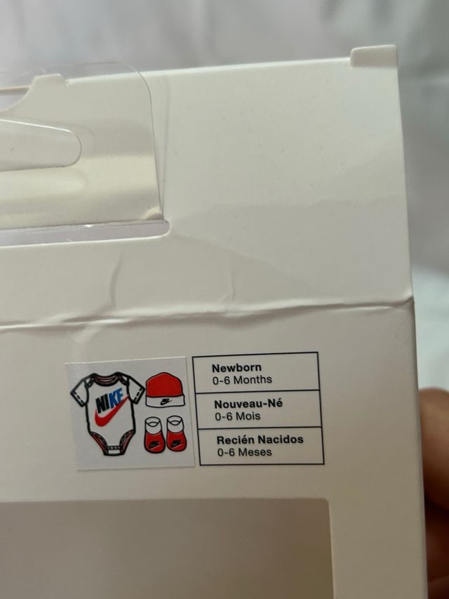 Set neonato Nike bianco e rosso