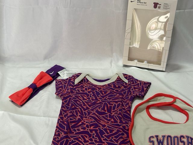 Set Neonato Nike Viola e Arancio