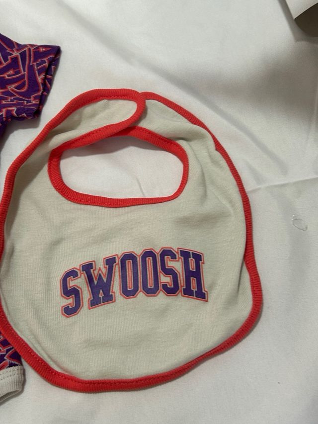 Set Neonato Nike Viola e Arancio