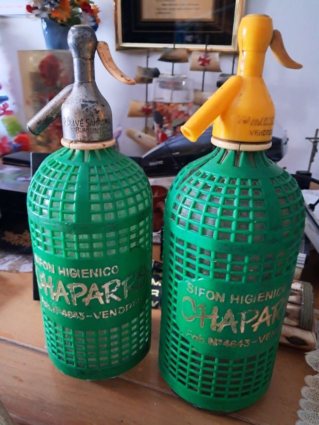 2 vecchi sifoni Chaparro