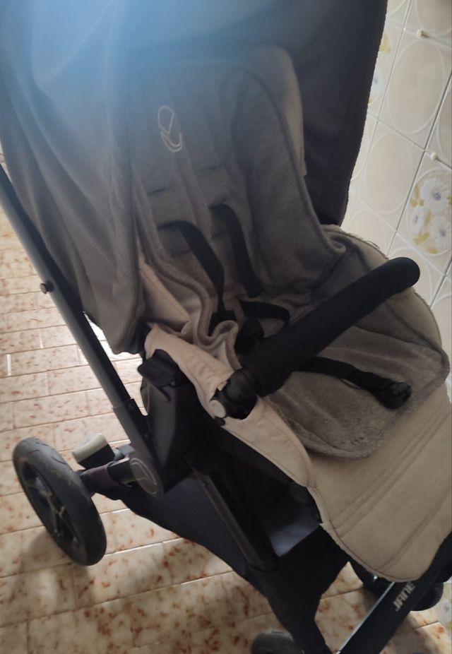 Carrito y capazo Jane Muum