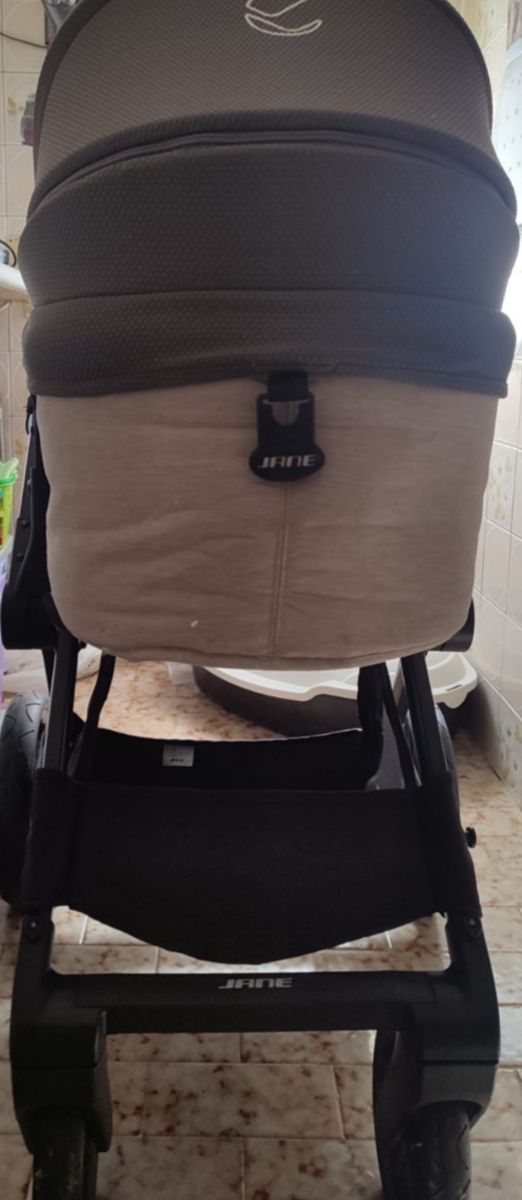 Carrito y capazo Jane Muum