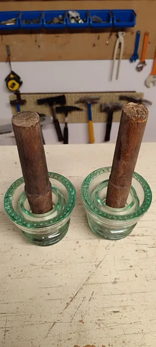 Aisladores de vidrio para postes