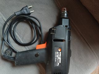 Taladro Black & Decker BD 140