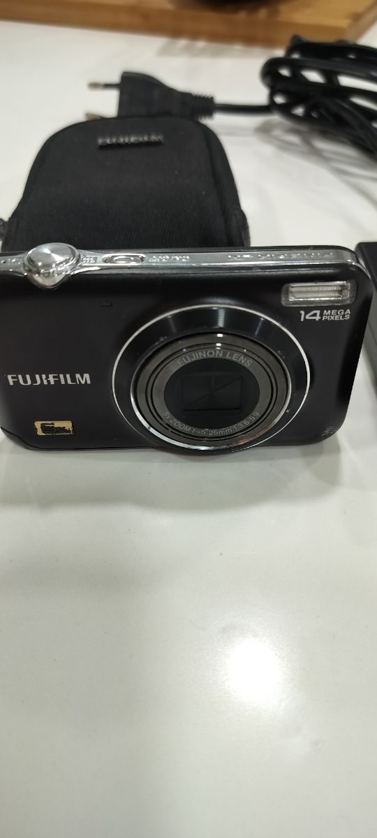 Cámara Digital Fujifilm JX250 Negra