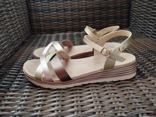 Sandalias Xti Mujer Doradas y Plateadas