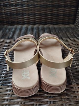 Sandalias Xti Mujer Doradas y Plateadas