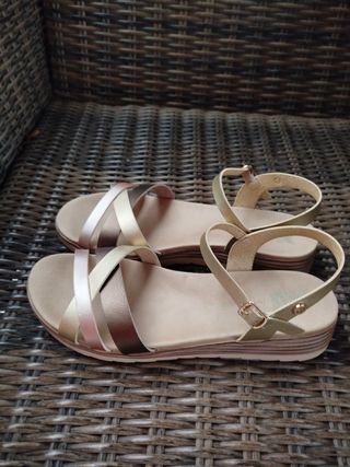 Sandalias Xti Mujer Doradas y Plateadas