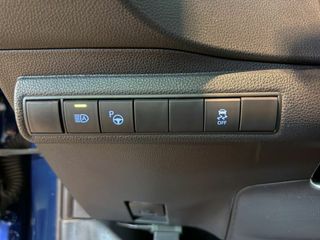 Toyota Corolla 2.0 180H ADVANCE E-CVT