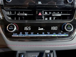 Toyota Corolla 2.0 180H ADVANCE E-CVT