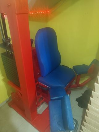 Apertura de Pierna Máquina Gimnasio