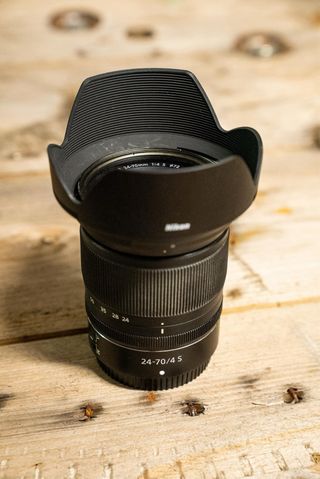 Objetivo NIKKOR S 24-70mm f4