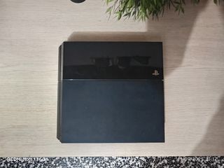 PS4 (PlayStation 4) Nera