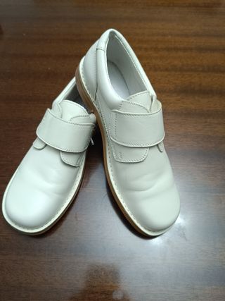 Zapatos de comunión blancos
