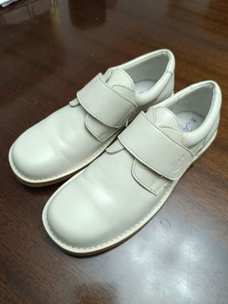 Zapatos de comunión blancos