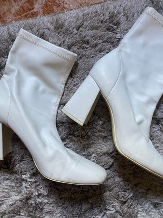 Botines Bershka blancos mujer