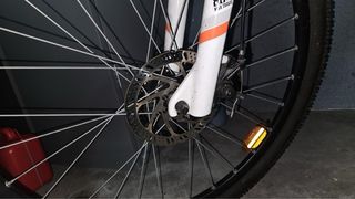 Bicicleta ROCKRIDER ST120 gris naranja