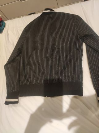 Chaqueta Nike Negra Rayas Blancas