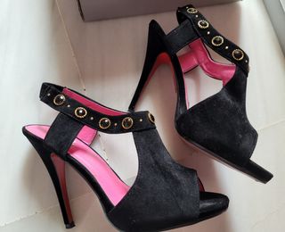 ZAPATOS NEGROS ANNA LISAM TACÓN ALTO.