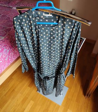 Vestido estampado midi negro