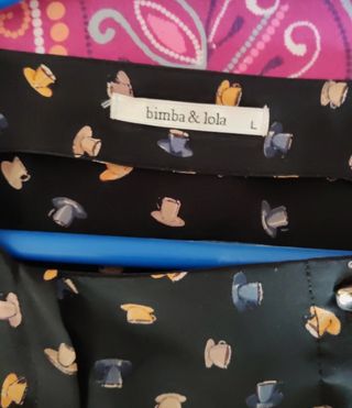 Vestido estampado midi negro