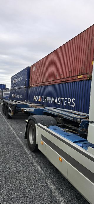 Portacontenedores D-TEC