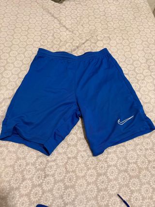 Ropa de fútbol Parets azul 
