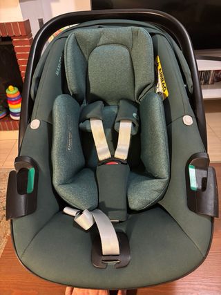Maxi-Cosi Pebble 360 + Isofix FamilyFix 360