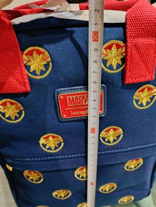 Mochila Marvel Loungefly Capitana Marvel