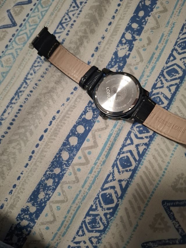 Reloj Lorus Negro Correa Piel