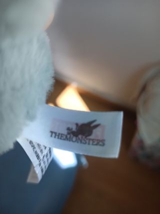Peluche Labubu gris